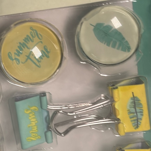 NEW - Green Palm Leaf “Sumner Time” Stationery Set - Picture 3 of 9